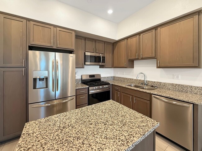 Spacious 4BR/3.5BA Townhome in Otay Ranch ... - Spacious 4BR/3.5BA Townhome in Otay Ranch ...