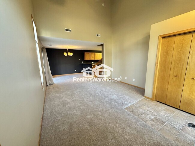 Photo - 17119 Eastwood Ave