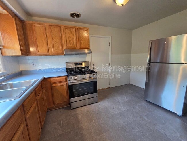 Photo - 204 Hawkesbury Dr
