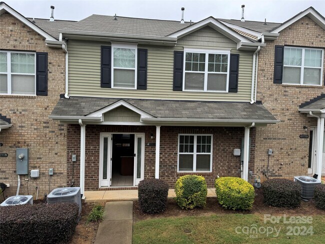 Photo - 10439 Benfield Rd Townhome