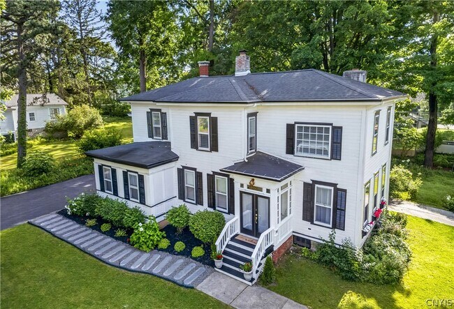 312 Elm St