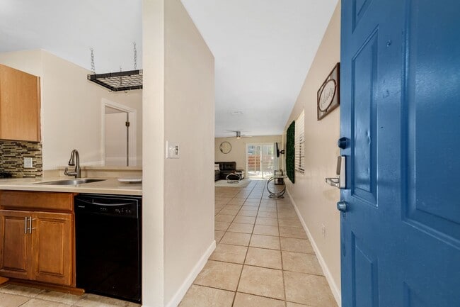 Photo - Haystacks Condo