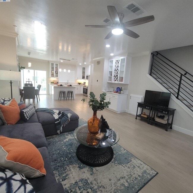 Photo - 2627 Beaumont St