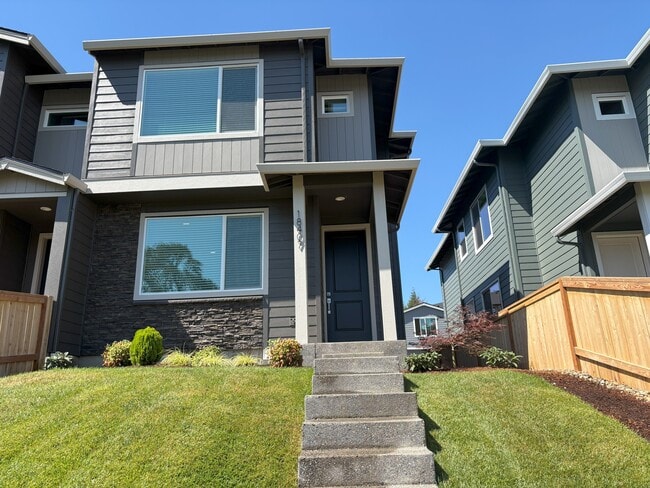 Building Photo - 18407 NE 43rd Pl Rental