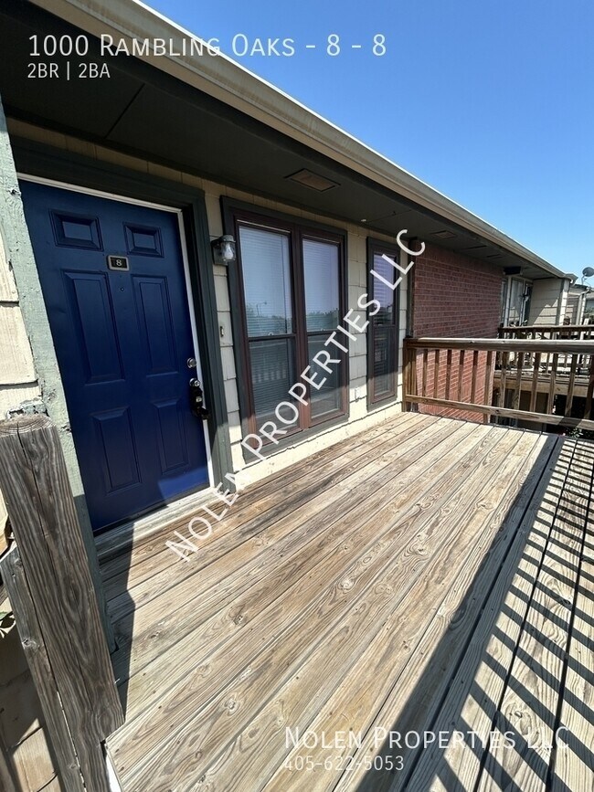 Building Photo - 1000 Rambling Oaks Dr