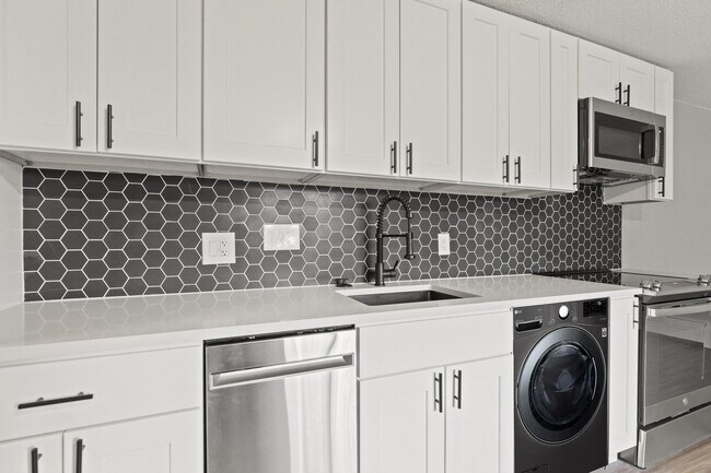 Photo - 758 Clarkson