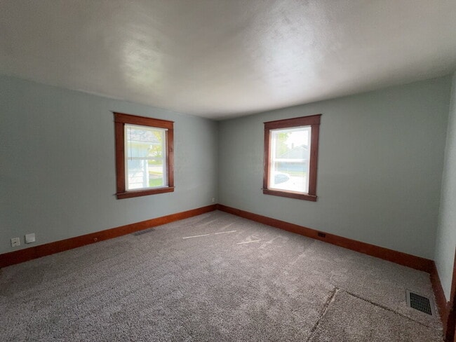 Photo - 2125 N Purdum St