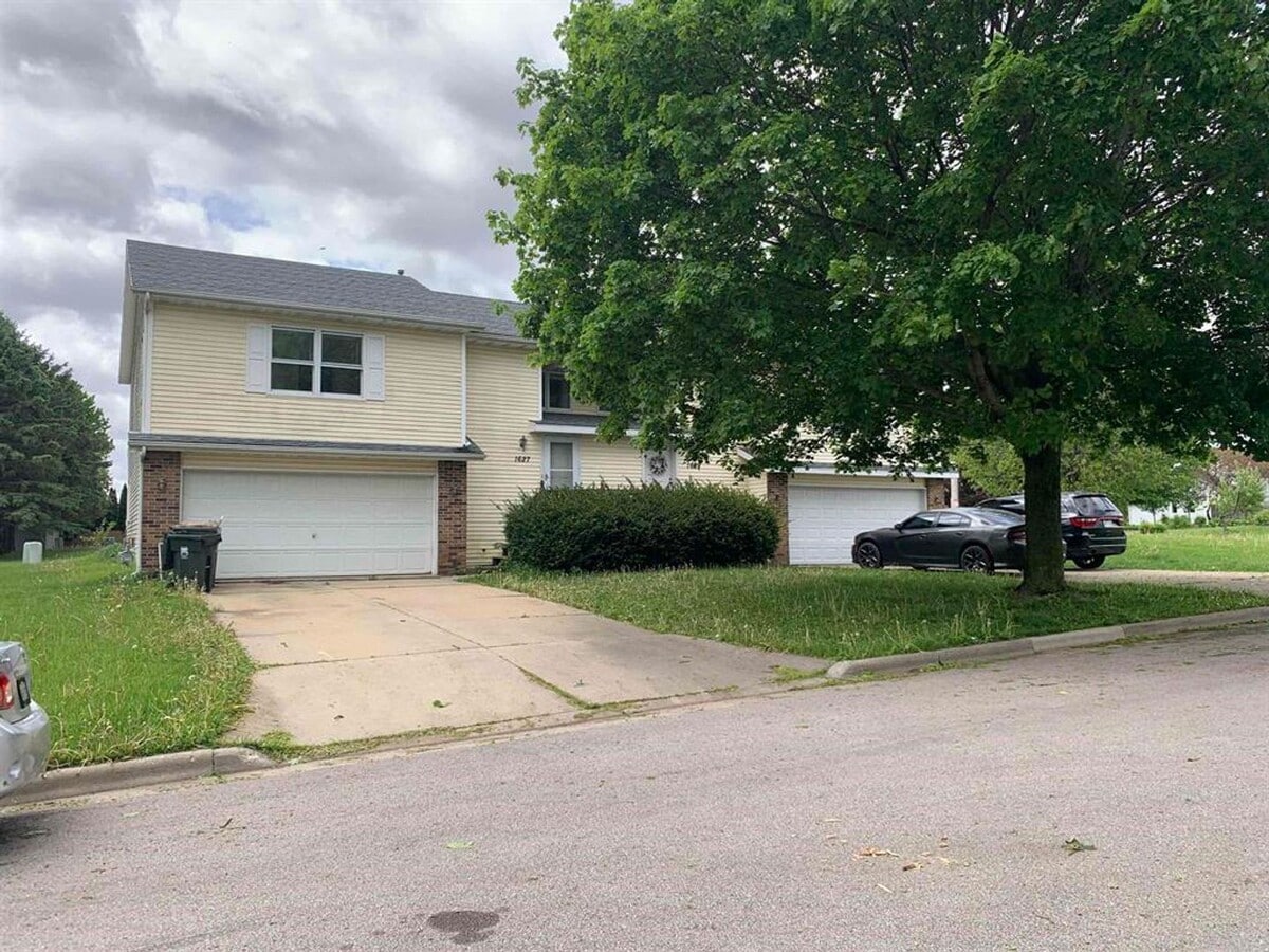 Photo - 1627-1629 Rustic Drive Unidad 1629