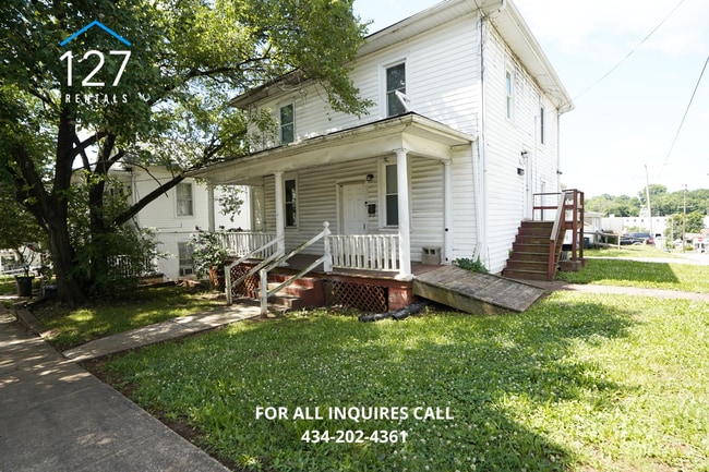 Building Photo - Comfortable 3BR Lynchburg Duplex with Easy... Unit Apartment A - Lower