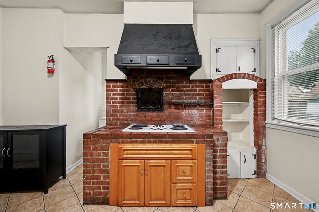 Photo - 135 Sherwood Ave