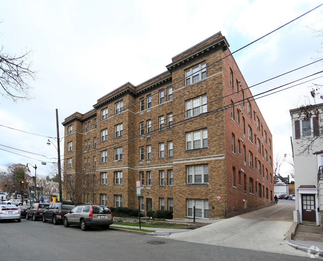 Photo - 3446 Connecticut Ave NW