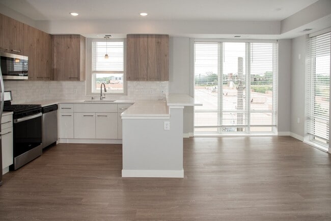 Urban Park II - Urban Park I and II Apartments