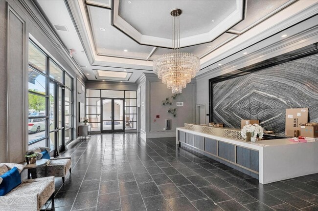 Photo - 657 Walnut St