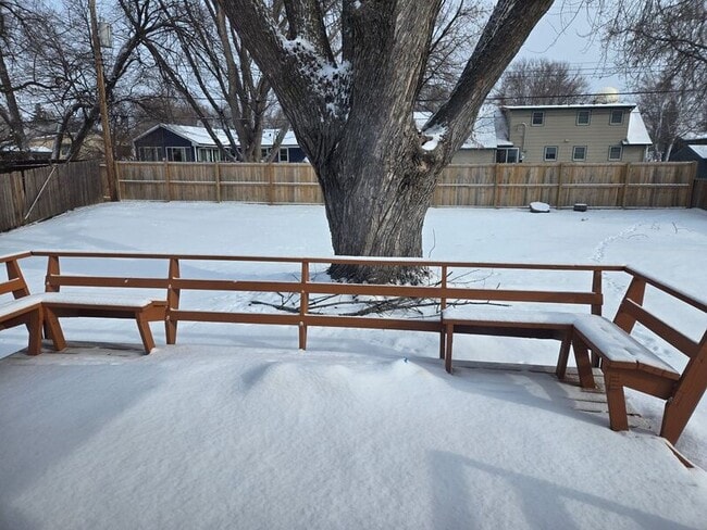 Photo - 4656 Ensign Ave N