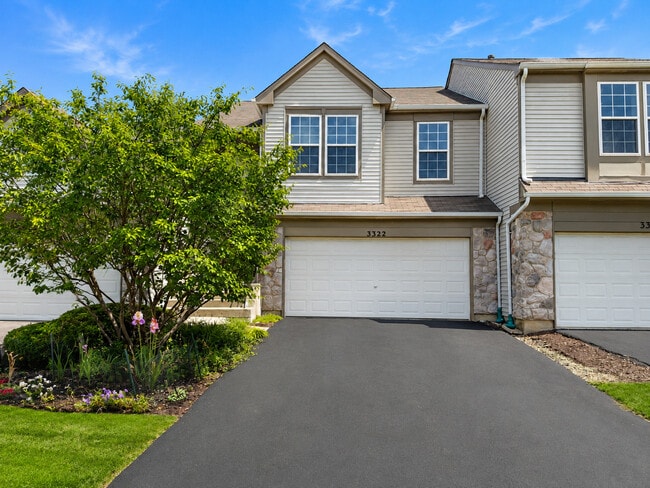 Building Photo - 3322 Bromley Ln