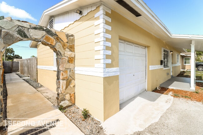 Photo - 7320 38th Ave N