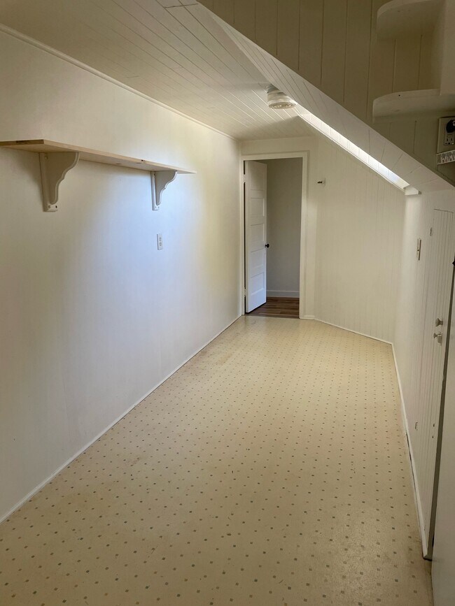 5345 Olmeda Ave Unit 3