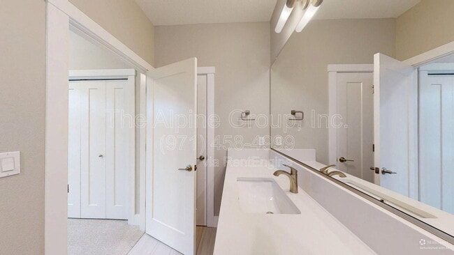 Photo - 16505 NW Liberty St