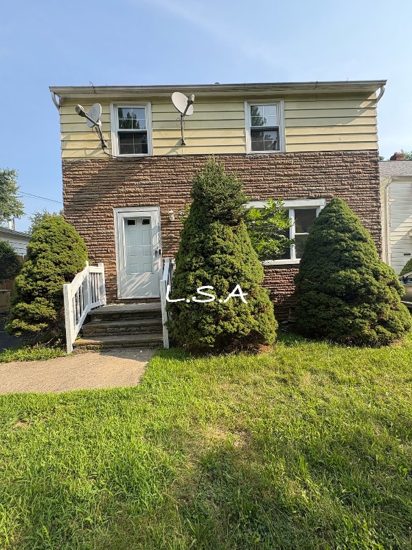 Building Photo - 18605 Maple Heights Blvd Rental