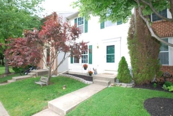 8719 Castlerock Ct