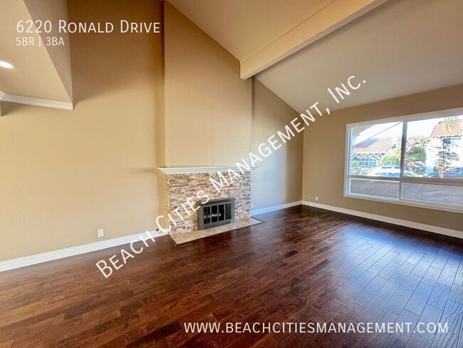 Photo - 6220 Ronald Dr