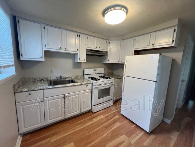 Photo - 7064 Mitchell Ave