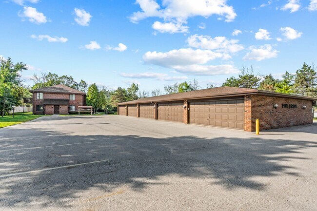 Photo - Pine Grove Apartments