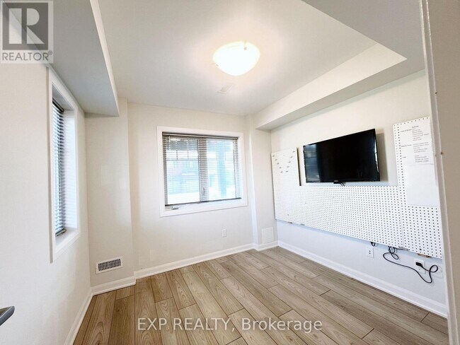 Photo - 40 Teelin Cir