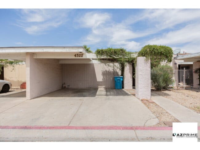 Welcome Home to This Charming 2/2 Townhous... - Welcome Home to This Charming 2/2 Townhous...