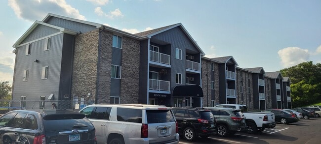 Building Photo - Mississippi View Rental