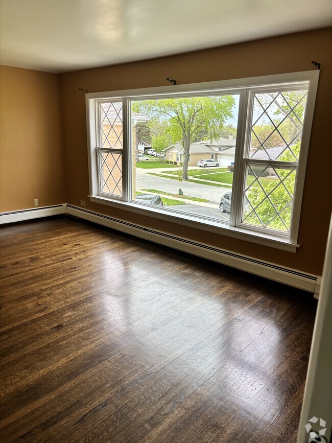 Building Photo - 233 S Hale St Unit 2F Rental