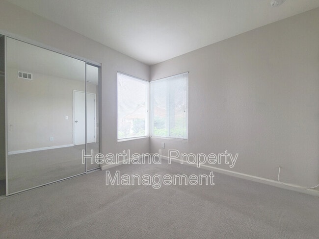 Photo - 906 S Rancho Santa Fe Rd Unidad #D