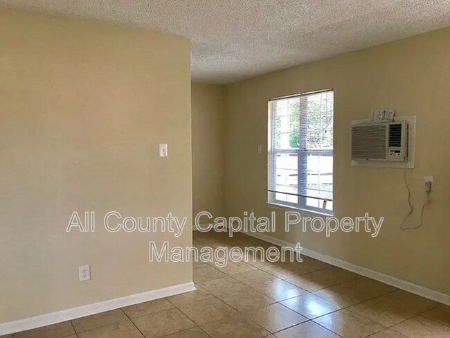 Photo - 1206 Bundrant Dr Unit 14