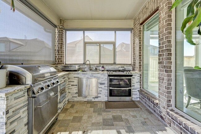 Building Photo - 11314 Cosmopolitan Dr Rental