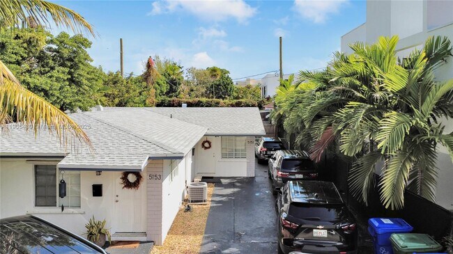 Photo - 5151 N Miami Ave Unidad 5151