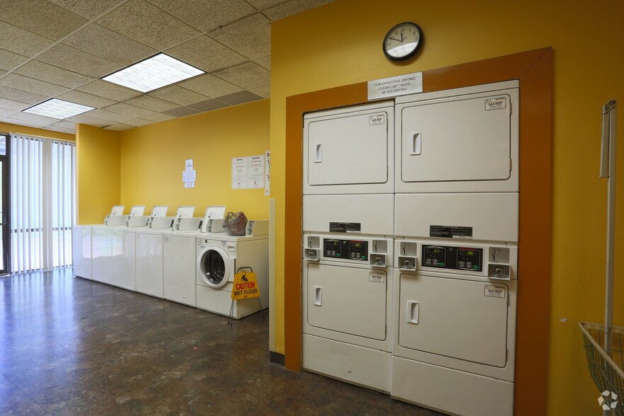 New Wellington Apartments For Rent in Florissant, MO