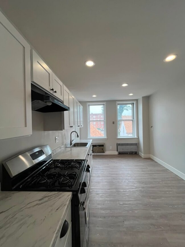 Photo - 735 Avenue C Unit 2