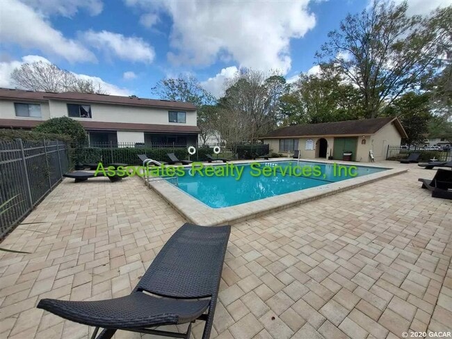 Photo - 2bed/1.5bath Condo in SW Gainesville minutes from UF, Shands & More!