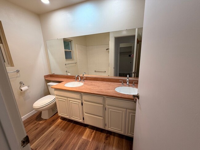 Photo - Nice Holmby II model home in Leisure Village 55+ Active Community