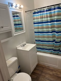 Photo - 505 W 1st St