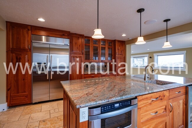 Photo - 105 Young Oak Rd