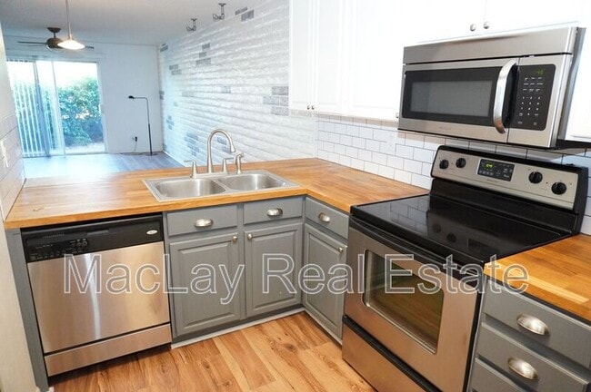 Photo - 4354 N 82nd St Unit 158