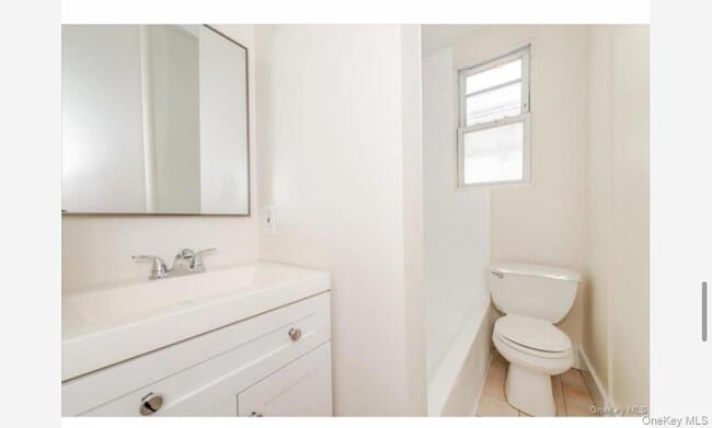 Photo - 959 Van Nest Ave Unit 2