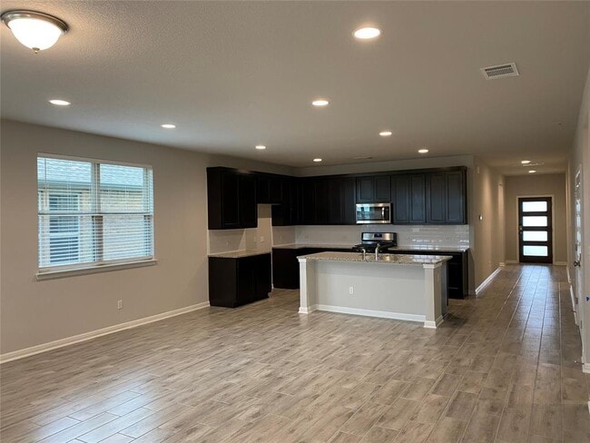 Photo - 1513 Whippletree Trl