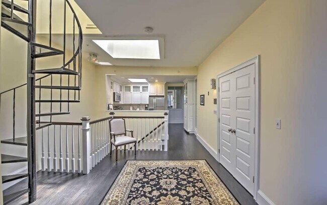 Photo - 230 Marlborough St Condo