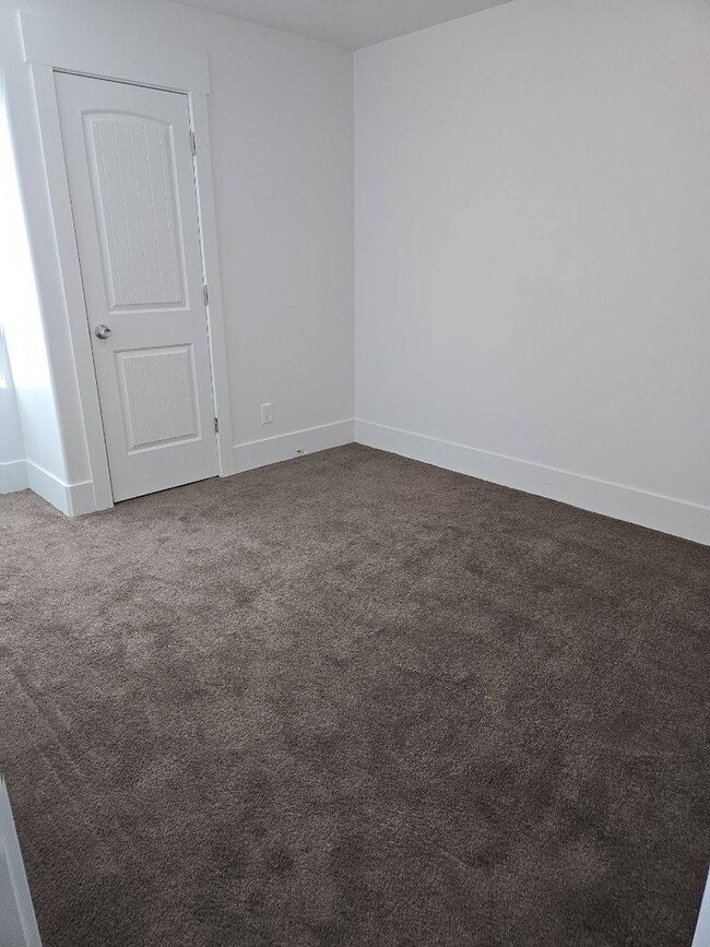 Photo - 2 bedroom 2.5 bath townhome