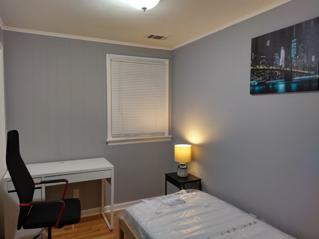 Photo - 5116 Kenesaw St