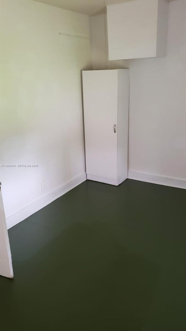 Building Photo - 1517 Logan St