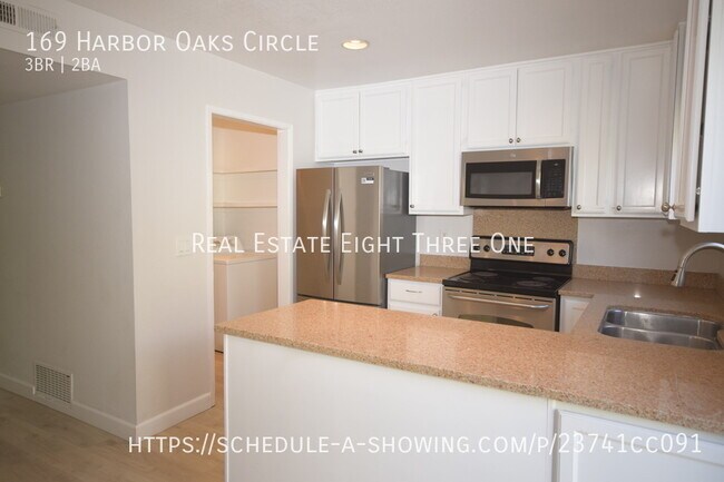 Photo - 169 Harbor Oaks Cir