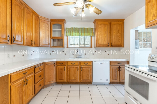 Photo - 244 S 400 E St
